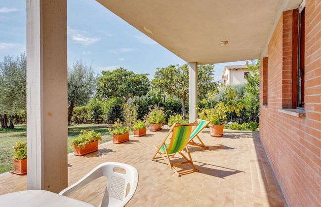 Apartment in Tuoro sul Trasimeno With Pool - Foto 30