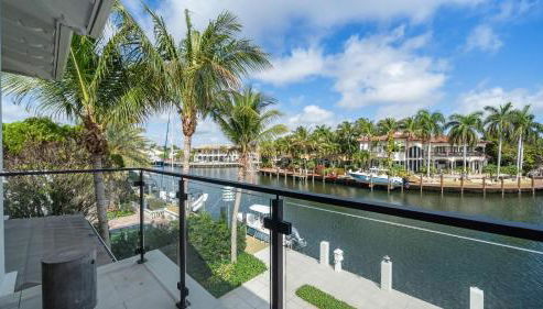 Waterfront Luxury Estate with Private Dock Lighthouse Point - Foto 4