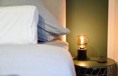 EDLER WOHNRAUM Elegantes Apartment mit Balkon, Boxspringbett, Kaffeevollautomat, Lift & Parkplatz - Foto 15