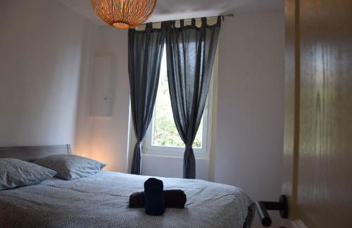 Élégant T2 à Bron, Tramway à 2min, Box Parking, 4Personnes - Foto 6