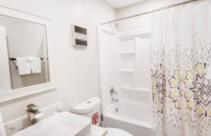 Exotic Homes Gillespie Dr by SD stay - Foto 12