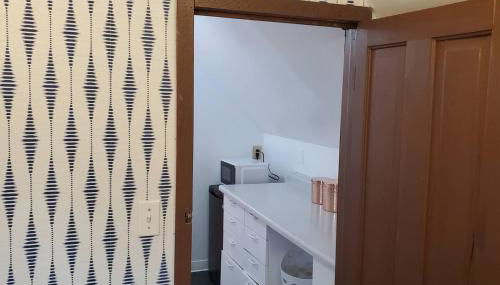 Ana Maria del Corona - Foto 4, minibar