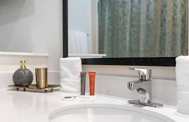 Private Hot Tub 3-bedroom 8 Miles From Disney - Photo 52