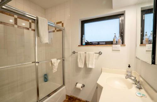 1BR C direct on the water shared deck Free kayaks - Foto 18