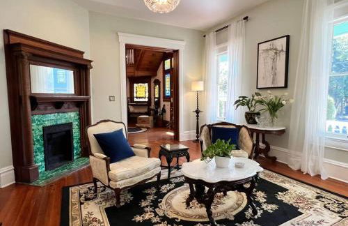 Large Historical Home for Groups Walk to Downtown! - Foto 37