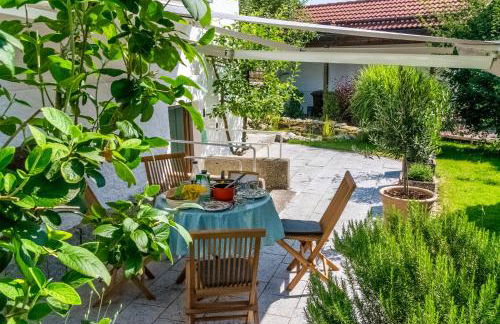 Landhaus mit Kachelofen - Nähe Skigebiete Brauneck Garmisch und Zugspitze - Foto 17