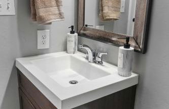 5 Min to Downtown - 7 to Duke - Washer and Dryer - Photo 22