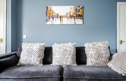 Cozy 2-Bed Home in Middleton - Foto 1