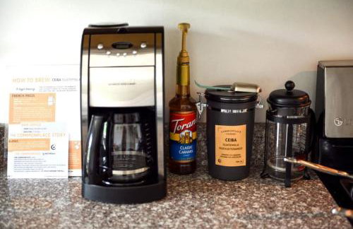 HostWise Stays - The Butler - Prime 1BR Butler St Apt, across from Umami - Foto 6