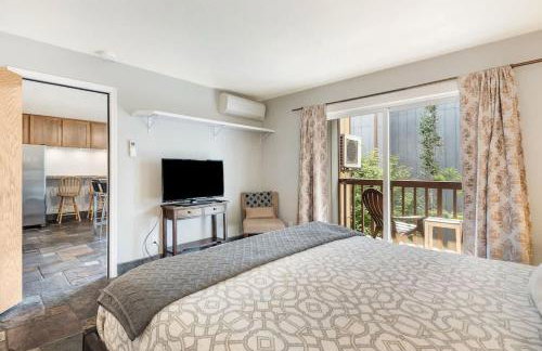 Upscale Condo near Downtown & the Deschutes - Foto 17