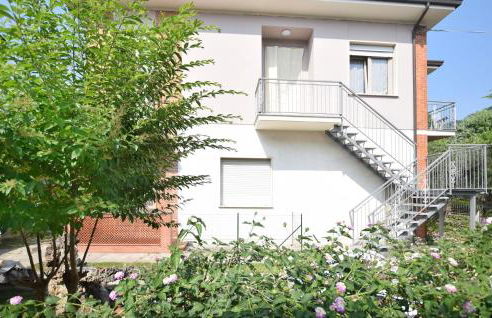 Beautiful Apartment In Piano Di Mommio - Foto 9