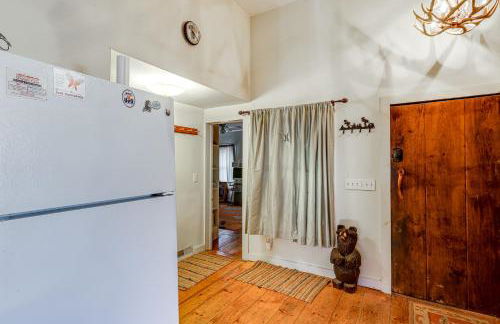 4 Mi to Stratton Mountain Resort! Cabin with Hot Tub - Foto 11