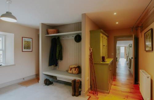 Traditional Highland lodge restored in the spirit of rural living, set in a wild landscape - NATURE ADVENTURE NURTURE - Foto 12
