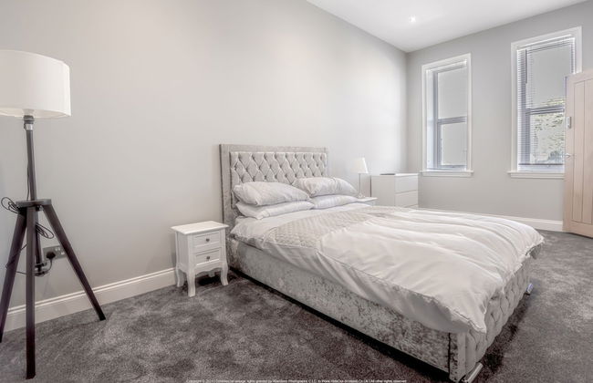 Beautiful Modern Open Plan Living With Hot Tub - Foto 4