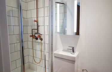 No. 28 Contemporary beach side property with sea views - Foto 31