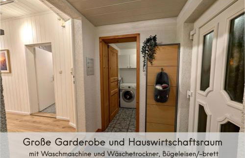Das Waldhäuschen - bis 10 Personen, 4 Schlafzimmer, 2 Bäder, Tischkicker, kostenlose Parkplätze, WLAN, Smart-TVs - Foto 37