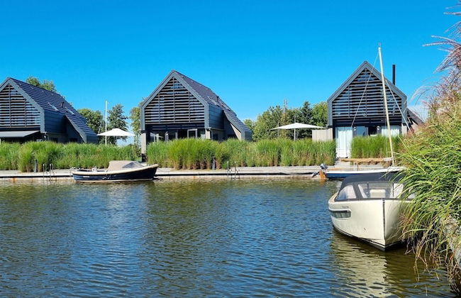 Luxurious Detached Water Villa With Jetty - Foto 30