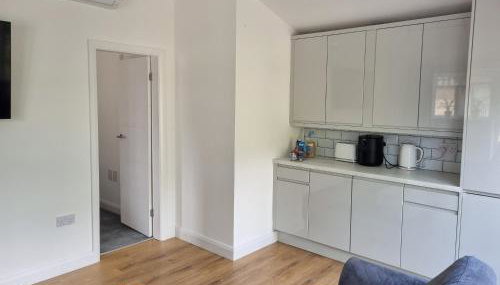 Private and Peaceful Space With Free Parking - Foto 4, dishwasher