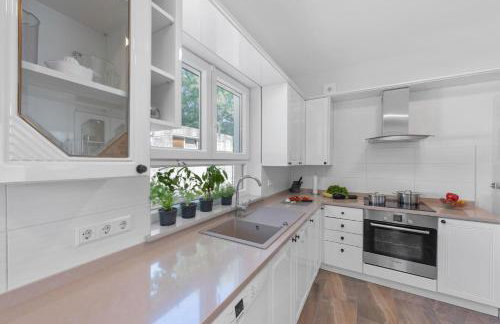 Grosse Luxus-Villa fur 12 Personen mit Pool, Jachuzzi und Meeresnähe - Foto 12