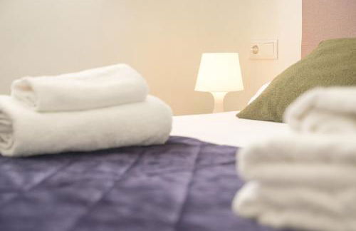 Spacious Penthouse with Private Terrace - Photo 22