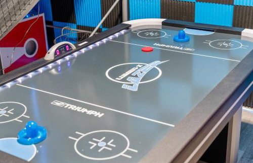 Emerald Lakes Poconos Retreat Game Room, Firepit & Sleeps 10 - Foto 40