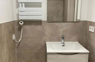 Komplette Studiowohnung - Foto 3