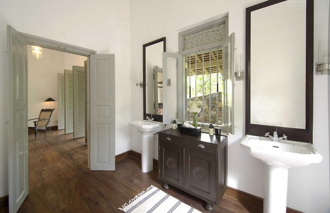 Dutch Colonial Period Villa In Contemporary Style - Foto 32