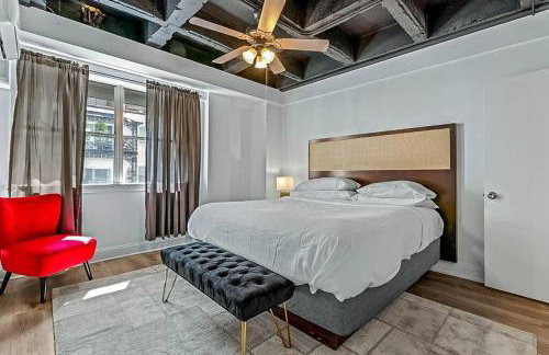 Art Deco-Inspired Apartment Getaway in Buckhead - Foto 12