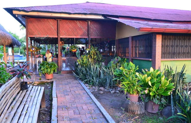 Black Pottery Workshop in La Chamba - Photo 2