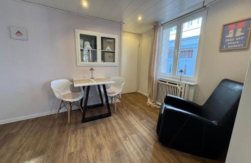 Gemütliches City-Apartment mit Kitchenette & Café im Haus - Foto 5