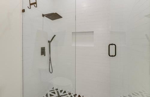 Luxe Retreat w/ Patio & Fenced Yard in Waxahachie! - Foto 27