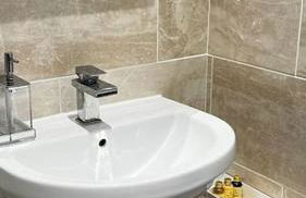 Cheerful 3 bedroom Townhouse with free parking. - Foto 20