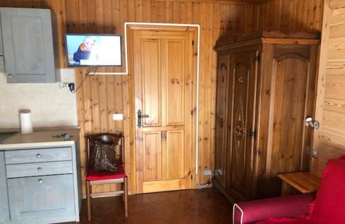 AMPIO MONOLOCALE IN CENTRO CHAMPOLUC - Foto 10