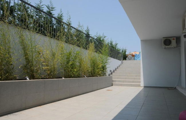 Luxurious 6 Bedroom Villa In a Great Location - Foto 18