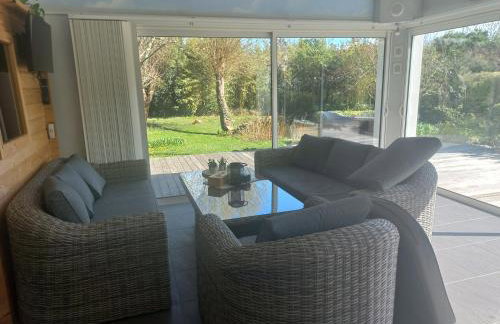 Charmante maison avec spa, sauna et jardin privatif - Photo 3