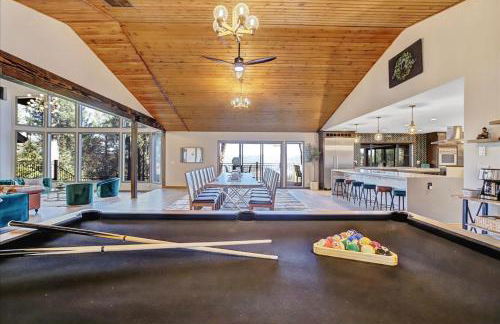 The Gathering Place! Sleeps 24, Lakeview, Game room - Foto 20