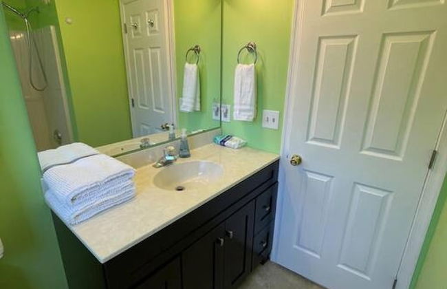 Relaxing Ranch With 1 King and 2 Queens Fast Wifi - Foto 14