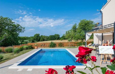 Gorgeous Home In Puntera With Wifi - Foto 11