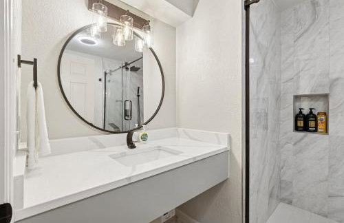 5BR Home Patio, Kitchen, Laundry Sleeps 14 #LW - Foto 24