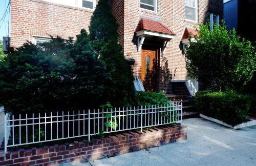 Newly Renovated - Minutes from the City - Foto 14