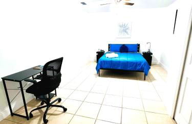 Spacious Home at Lehigh Acres - Foto 1