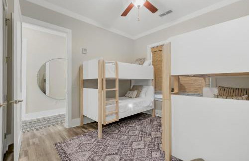 Mallard Pointe Unit 200- Luxury Condo- Conveniently Located! - Foto 19