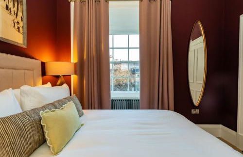 Dragon Suites Luxury Apartments at Rutland Square - Photo 74