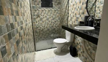 3 Bedroom Apartment - Foto 2, Shower