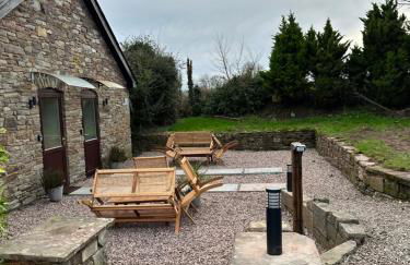 Shepherds Hut - Photo 25