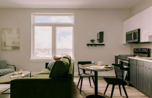 Sosuite at The Ovation - Ave of The Arts - Foto 18