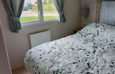 JEMs Hot-Tub Getaways 6 berth at Tattershall Lakes - Foto 29