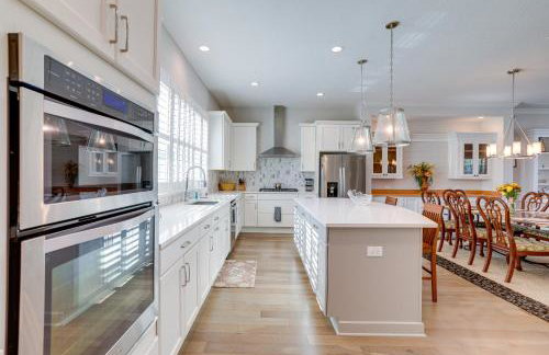 Steps to Shore Modern Redington Beach Townhome - Foto 10