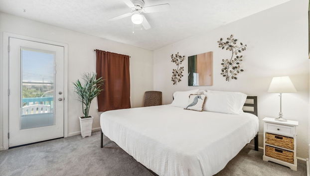 Beach Walkers 2 Bedroom Cottage - Foto 5, Habitación