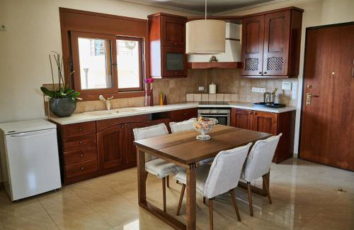 Luxury Maisonette with Pool - Foto 7